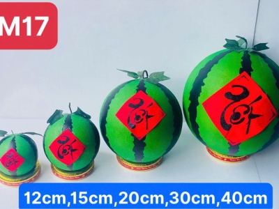 Dưa hấu nguyên trái trang trí tết bằng xốp