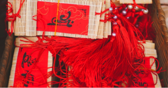 Combo phụ kiện trang trí Tết cho gia đình – Đầy đủ chỉ trong một bộ